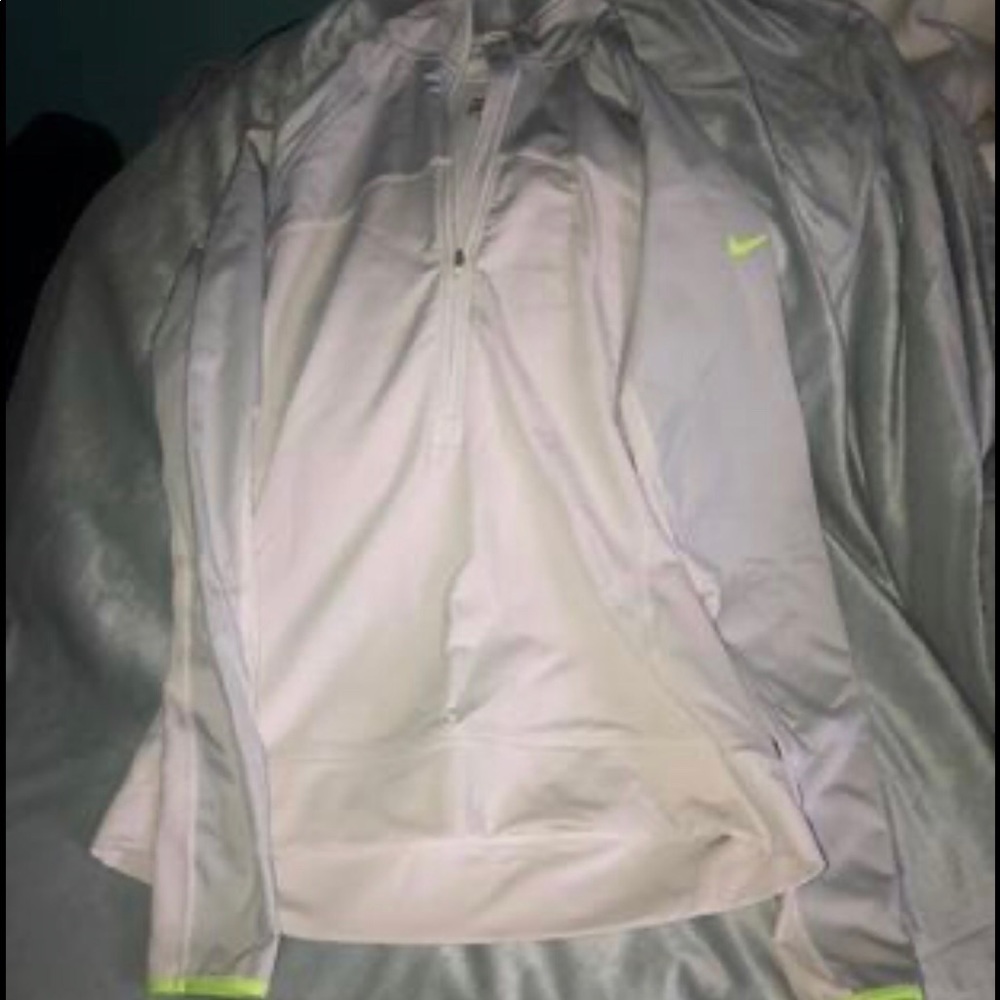 Nike Pullover - image 1